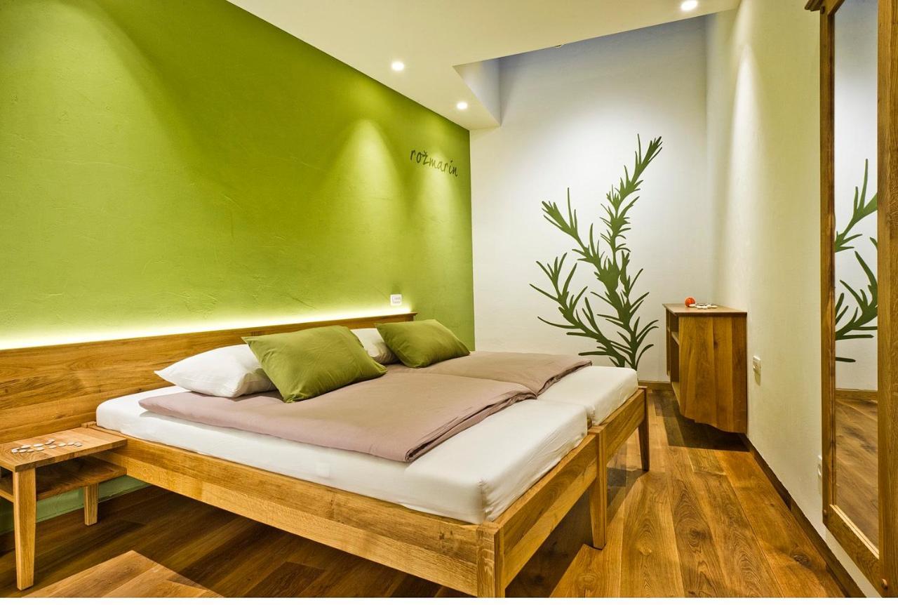 Majerija Hotel Vipava Kültér fotó